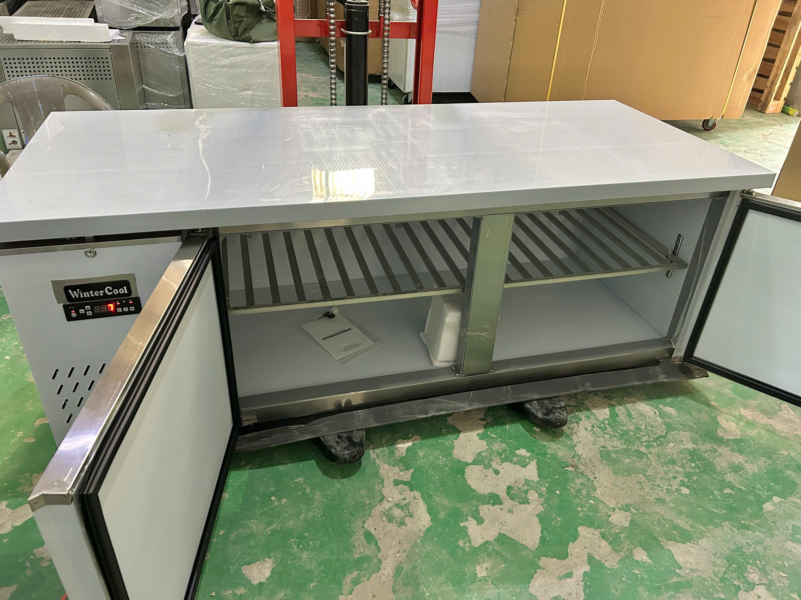 Tủ đông bàn chặt 1m8 WinterCool - Quạt gió - Ảnh 3